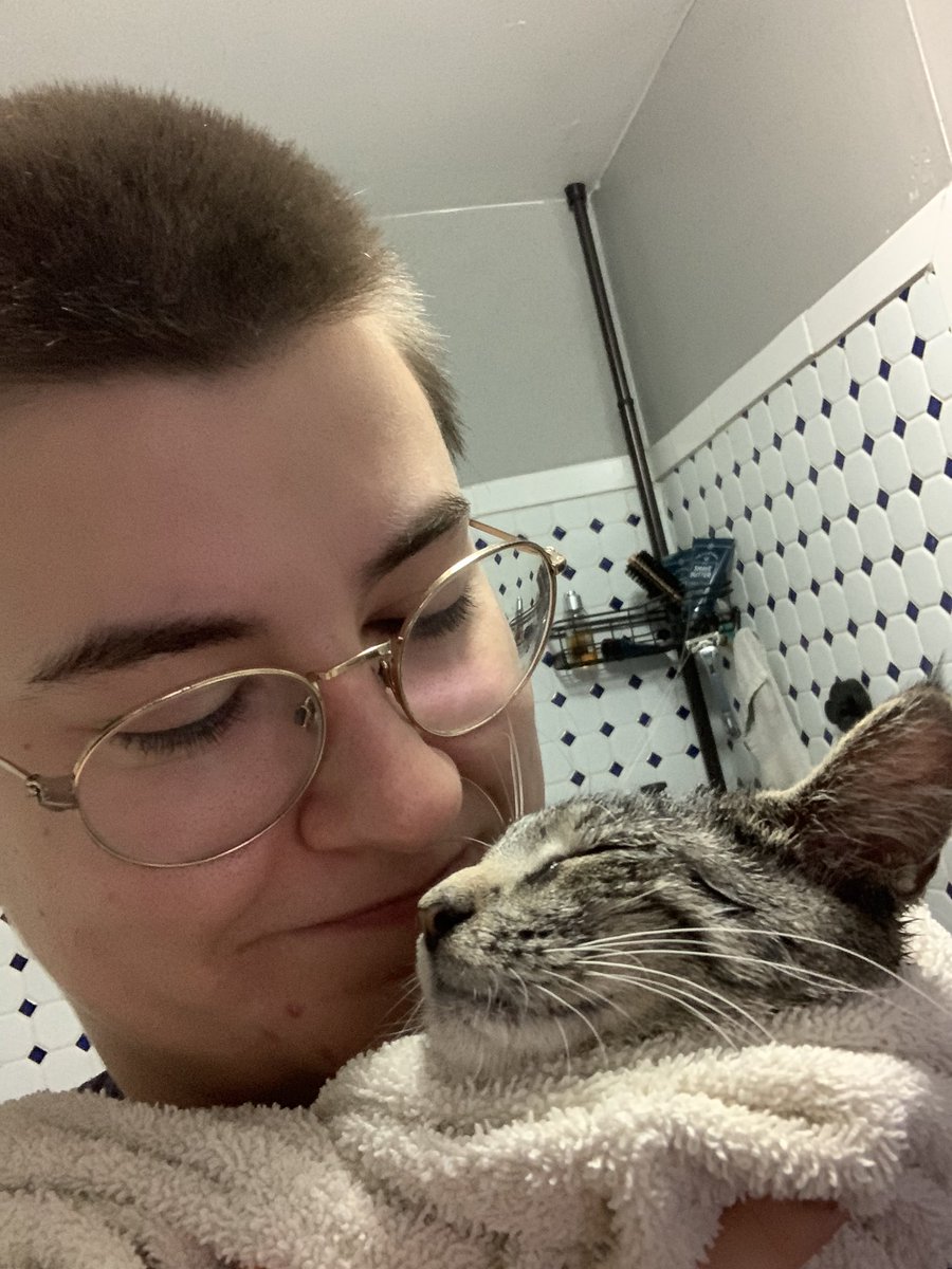 taystufff's tweet photo. rescuing this kitten from the literal streets of Brooklyn is about to be my whole personality for months.
everyone say hi to our new nameless little lady!!! https://t.co/XT3lbirsoS