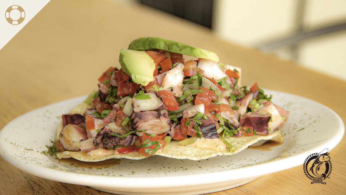 SoyCapitanP's tweet photo. ¡Domingo familiar! 👪  y que tal disfrutar de nuestro Buffet 
con una «Tostada de ceviche de calamar»🦑🤤 , y otros platillos mas que podras probar.
¡Te esperamos en #LaMejorPescadería!

#tostadadecalamar #tostadadecevichedecalamar #tostadadeceviche #deliciousfood https://t.co/hmO86ysqIs