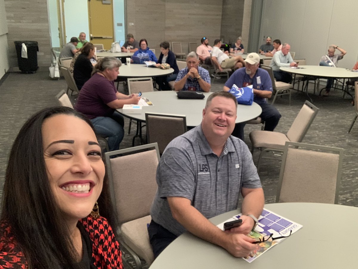 CommwCordes's tweet photo. Loved spending the afternoon presenting to this fabulous group of Superintendents and BOE members at @OSSBAoklahoma conference! Remember just “K.I.S.S. It!” #oklaed #LawtonPS #WeAreLPS https://t.co/slZuddEiwr