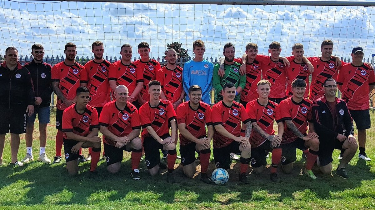 medenvalecolts's tweet photo. Updated Team Photo! 

#UTV⚽️❤️🖤 https://t.co/Yy9qbeSYsy