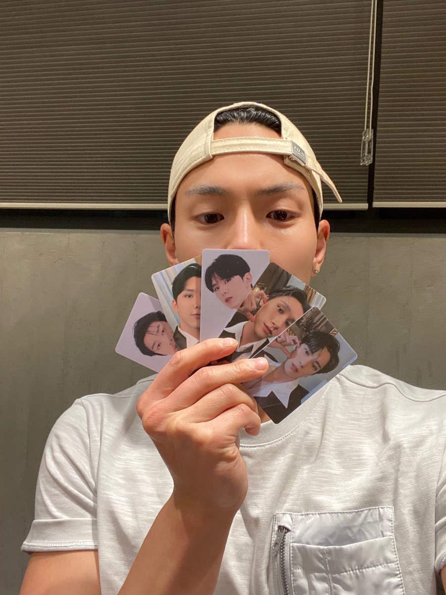 himshownu's tweet photo. [#SHOWNU] Es divertidoㅎㅎㅎ https://t.co/76dPJ3fHiY