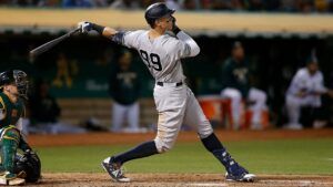Aaron Judge blasts 49th home run, Gerrit Cole strikes out 11 in Yankees’ win over A’s.
https://t.co/Fk6vTeVtqd https://t.co/5gq1G0RpnU