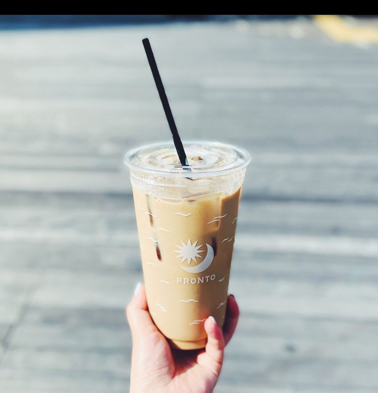 プロント プロントの ミルクコーヒー ベースはアイスコーヒーではなくエスプレッソ コーヒーの香りを生かしつつ 隠し味の練乳がほんのり甘い人気メニューです 夏季限定のxlサイズは 9月上旬まで お好きなアイスドリンクをたっぷり飲みたい時に