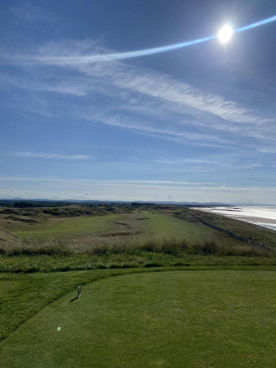 andymcd91's tweet photo. What a stunning golf course Wallasey is. Big thanks to @johnmac150 for sorting the tee time. What a job you and your team are doing ! Greens rolled so well late into the day. https://t.co/pOrbiD3zyl