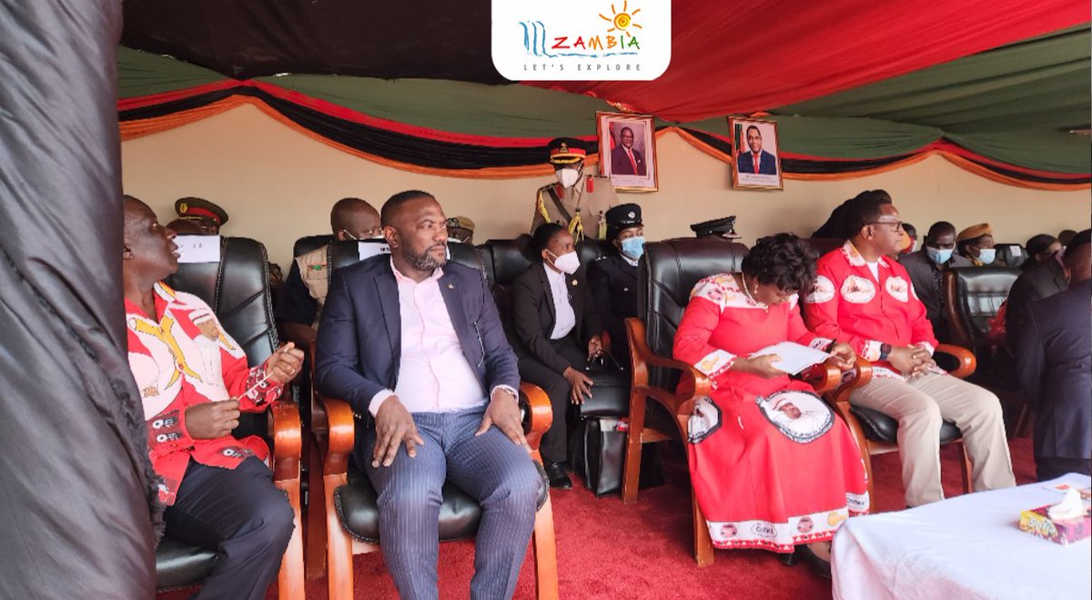 TourismZambia's tweet photo. During #Kulamba, chiefs & attendees present gifts to Kalonga Gawa Undi. He redistributes the excess to areas within his kingdom which experience poor harvests
Minister of Tourism Hon. Rodney Sikumba @SikumbaRodney attended the ceremony & presented his gift to Kalonga Gawa Undi https://t.co/8IaJQe8qaV