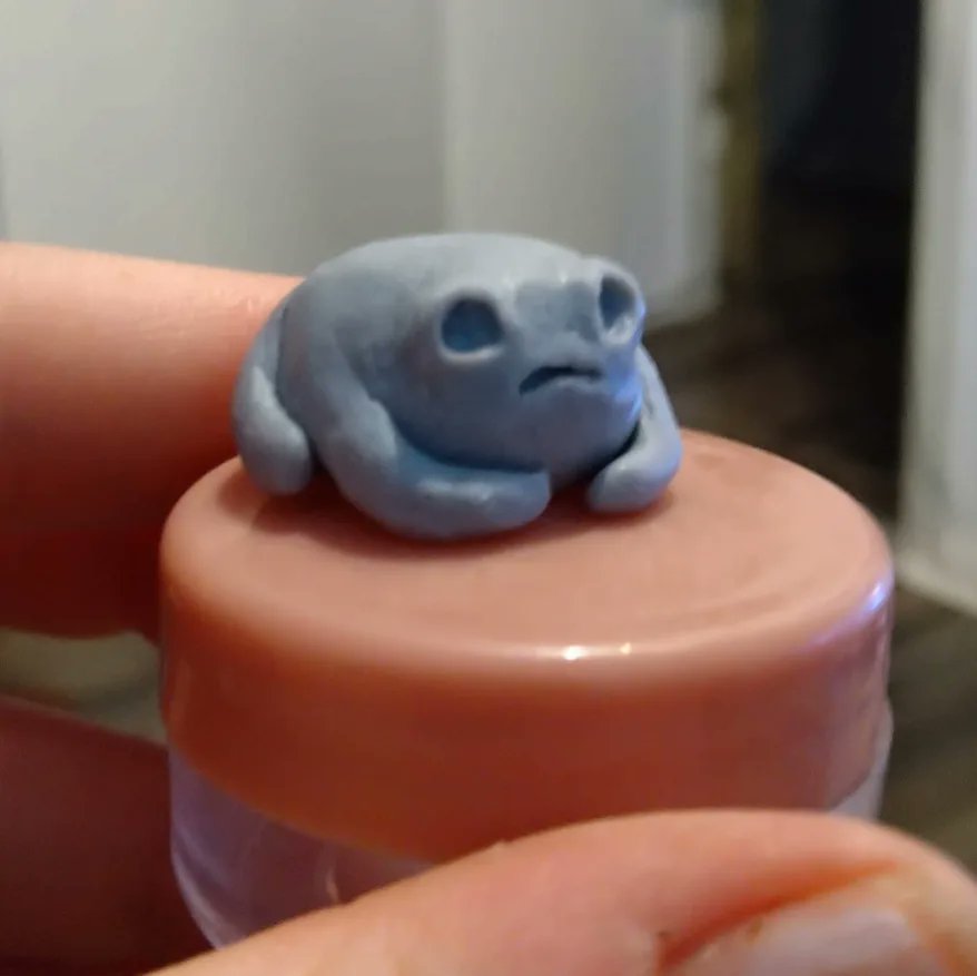 PennieCulus's tweet photo. Frogg πΈ Bun π
#pennieculus #inspiration #sculpture #sculpting #sculptures #sculptedfrog #frog #frogs #froggingawesome #froggy #frogfrogfrog #cosclay #cosclaysculpture https://t.co/UiPKtchMhY