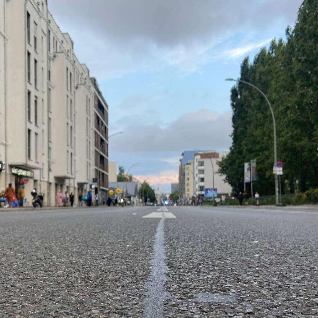 stardado's tweet photo. Today made a short detour to the "Zug der Liebe" (train of love). The calm before the storm. #zugderliebe #technoberlin #derweißehase #zugderliebe2022 #eventinberlin #demoinberlin #mehrliebefüralle #heinrichheinestraße #berlinmitte #berlinkreuzberg https://t.co/F4LFVbB4eM