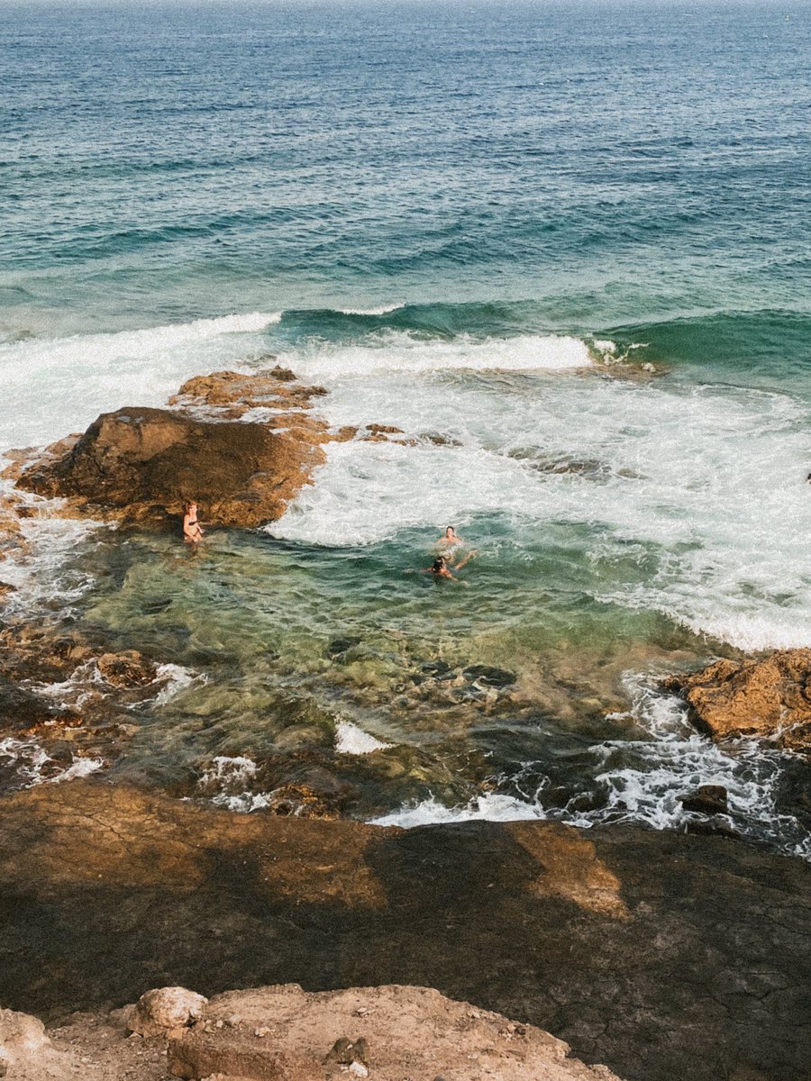 Belentwit's tweet photo. que no acabe el verano 🥺 https://t.co/ZeActdo8wP