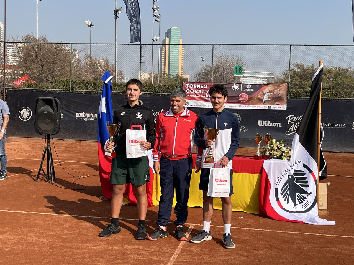 👏👏 Felicitaciones a los ganadores y a todos los jóvenes que participaron en la 🏆Copa ITF / Cosat Universidad San Sebastián, que hoy finalizó en <a href="/ClubManquehue/">Club Manquehue</a> 🎾🎾🎾
