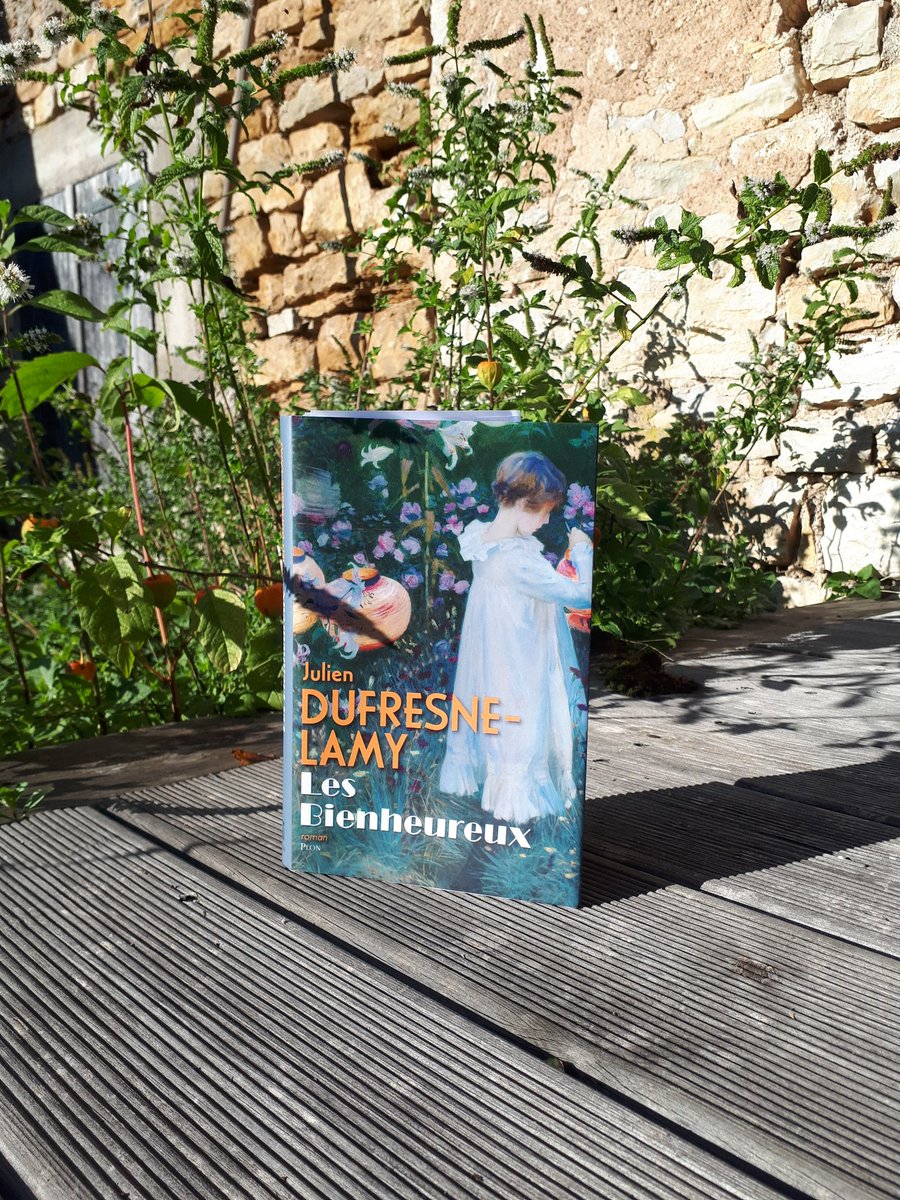 EnjoyBooksMath's tweet photo. Le livre à lire pour cette #RentreeLitteraire Les Bienheureux de @JDufresneLamy 😀 @EditionsPlon https://t.co/fNIHCtuaiZ