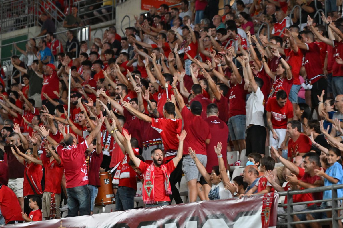 #J1 | Hoy somos 9.497 espectadores en el #estadio #EnriqueRocadeMurcia #RealMurciaCalahorra 

❤ ¡GRACIAS, #AFICIÓN!