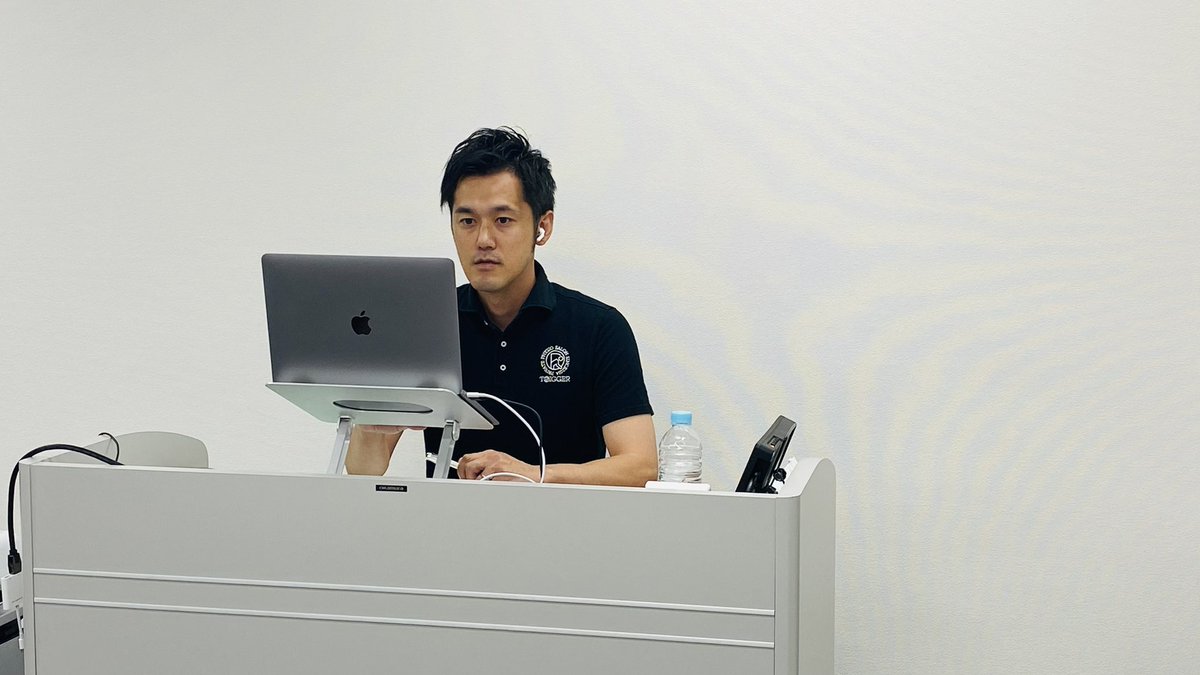 you1nakamura's tweet photo. Effects of Fascial Manipulation on pneumophagia and Functional Dyspepsia

The presentation has ended！

Thank you to everyone who attended☺︎

#fascialmanipulation
#steccomethod 
#teamTRIGGER 
@handa_hitomi 
@manabuhanda https://t.co/uLVwI2tUBn