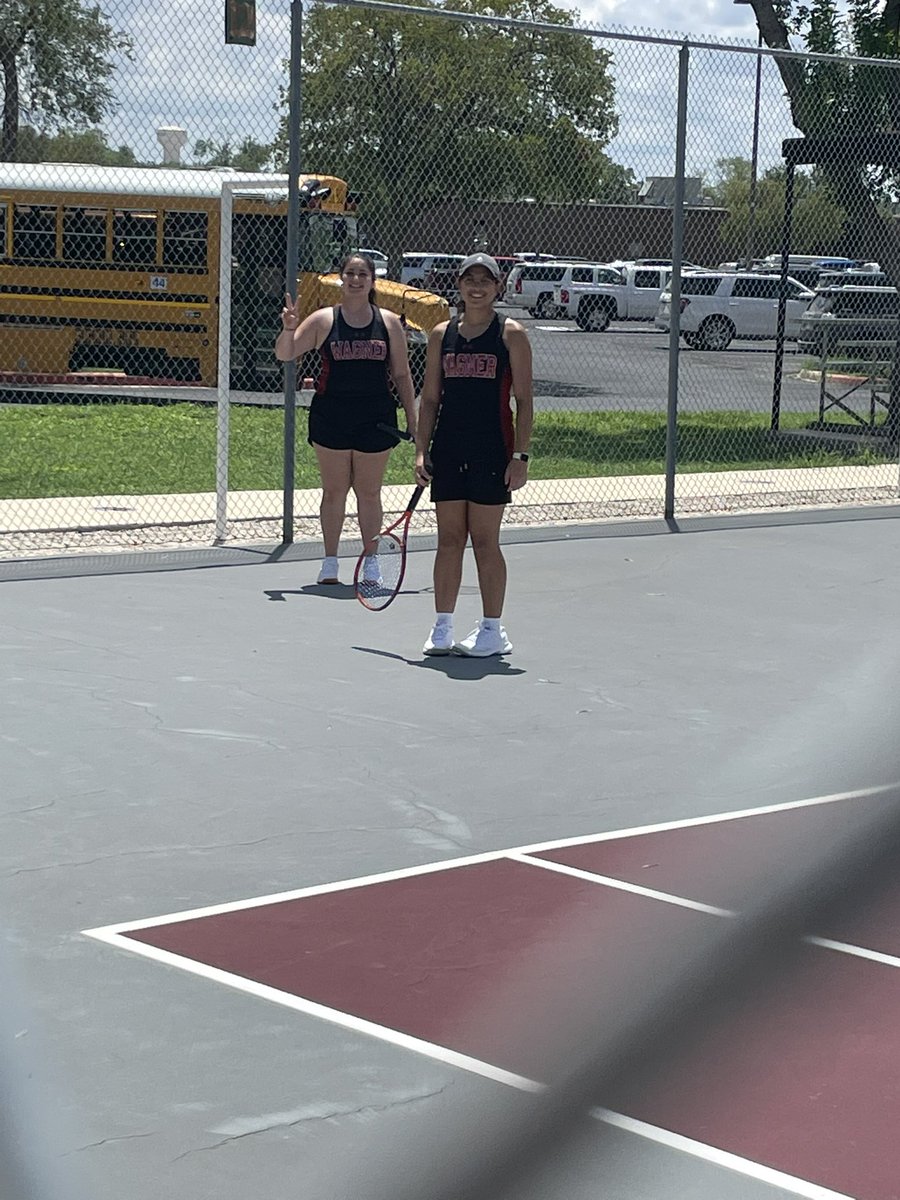 TennisWagner's tweet photo. Wagner tennis’ first match today! The T-birds triumphed over Carrizo Springs 14-8! Our second match unfortunately, came up short to Uvalde. Proud of our athletes #Bringthethunder https://t.co/PPBitTwAtb