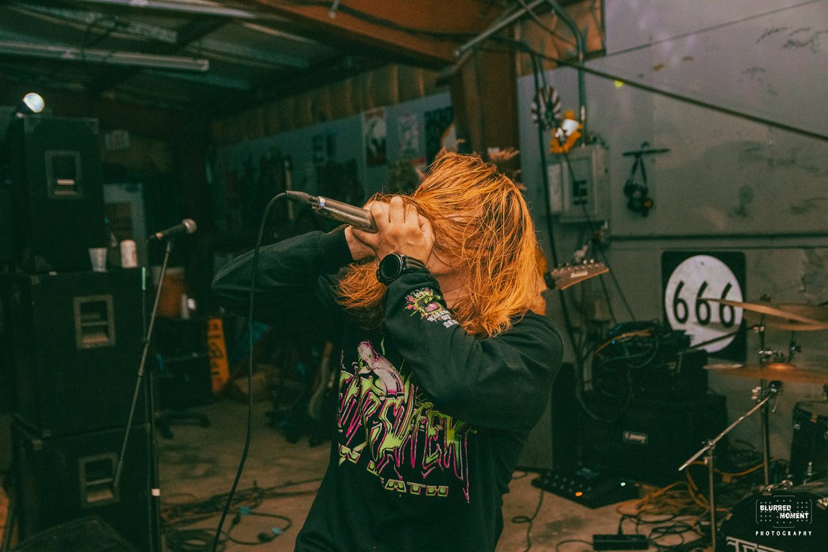 togetias's tweet photo. Last night was sick af. Played at a skate shop.
📸Blurred Moment Photography
#photography #skateboarding #skateshop #skateshow https://t.co/xtEyjm23ur