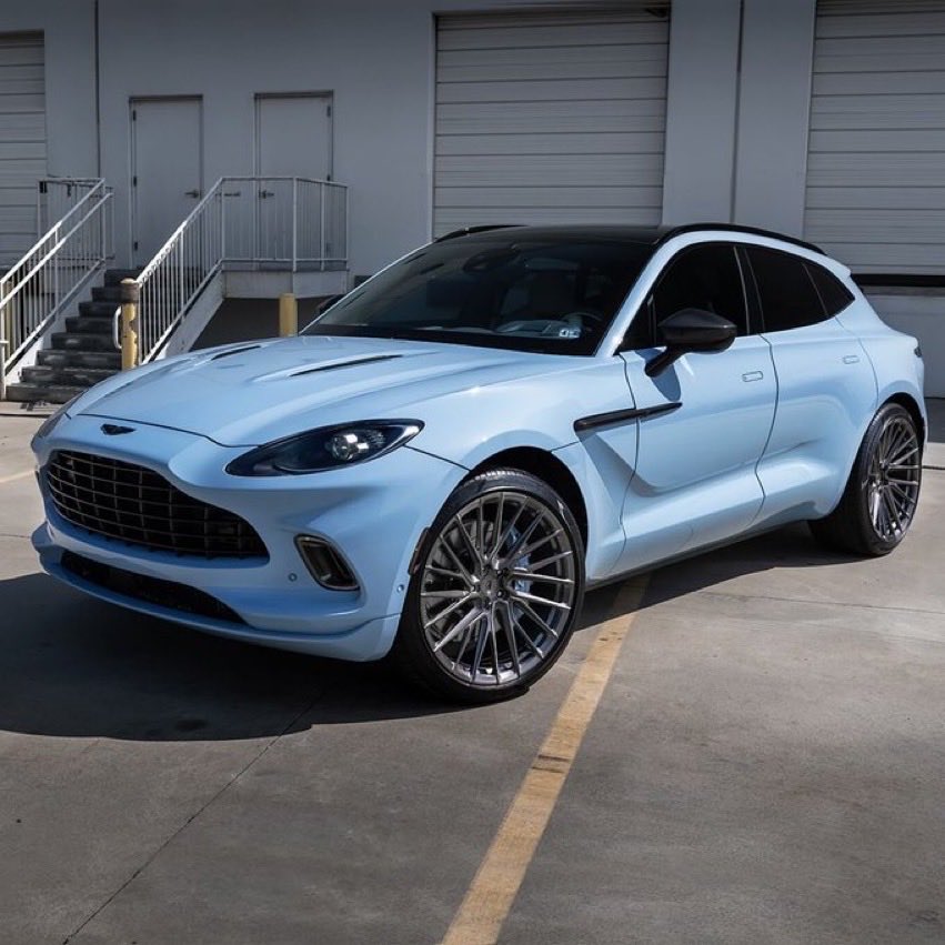 Michi45106770's tweet photo. Aston Martin DBX https://t.co/j6Mxn85sy6