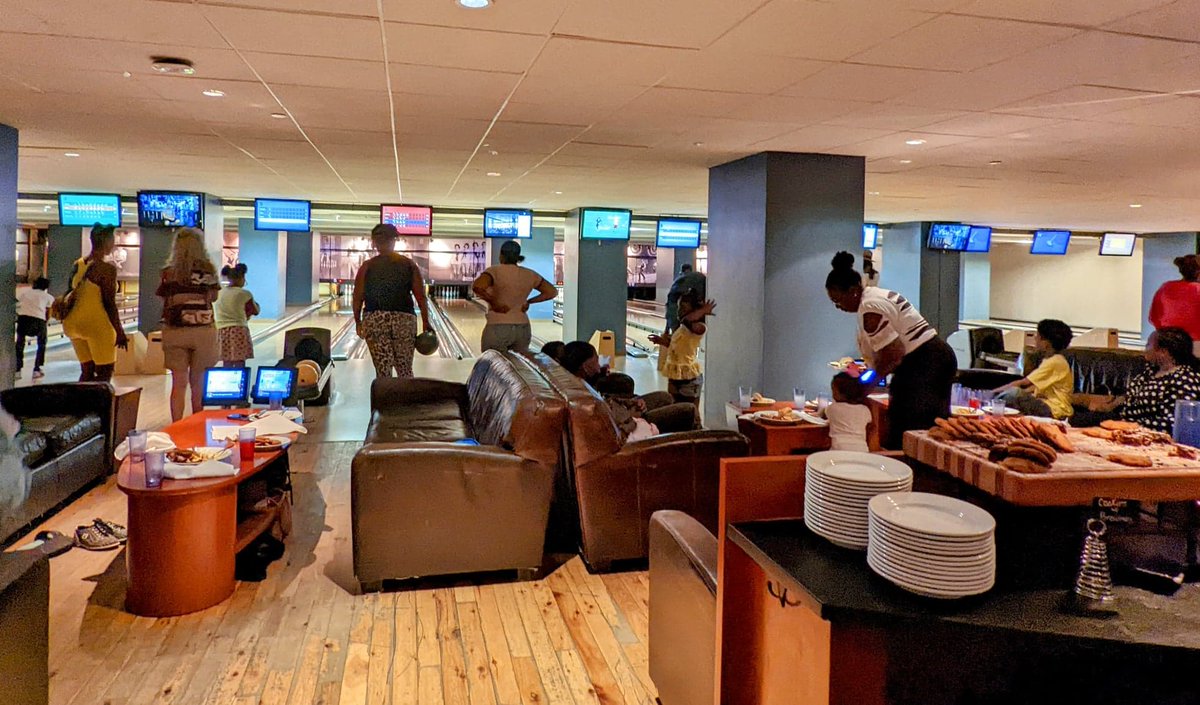 DCFAPAC's tweet photo. Thanks to #Pinstripesbbb, our families enjoyed an afternoon with unlimited bowling and family bonding. Everyone had a fantastic time! 

Stay in touch with FAPAC and subscribe to receive news on upcoming shared family events.#familybonding #bowling https://t.co/eg38BpfE5Y