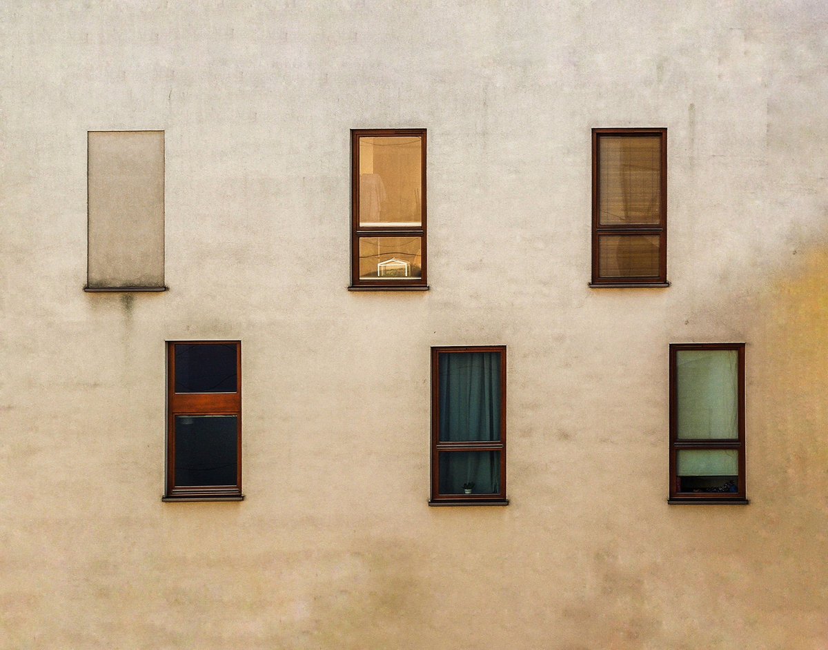 Kate08's tweet photo. different ways of life
#photographer #photography #photo #photolover #minimal #city #style #geometric #geometry #windows https://t.co/UiQDEW6EGW