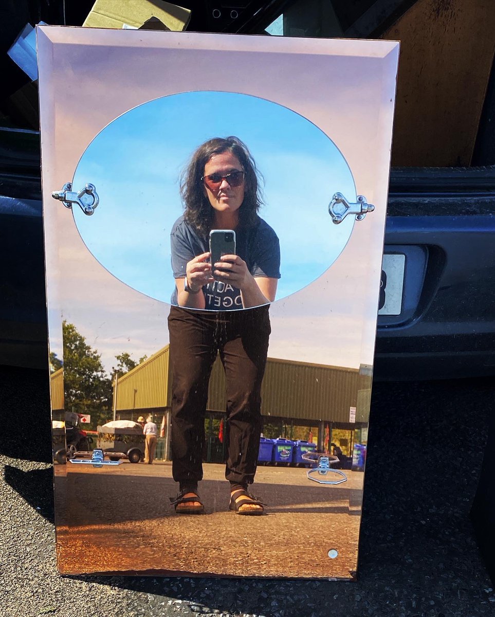 enrightrachel's tweet photo. Todays finds at the local recycling centre! #onemanstreasure https://t.co/KbL5xK2XlE