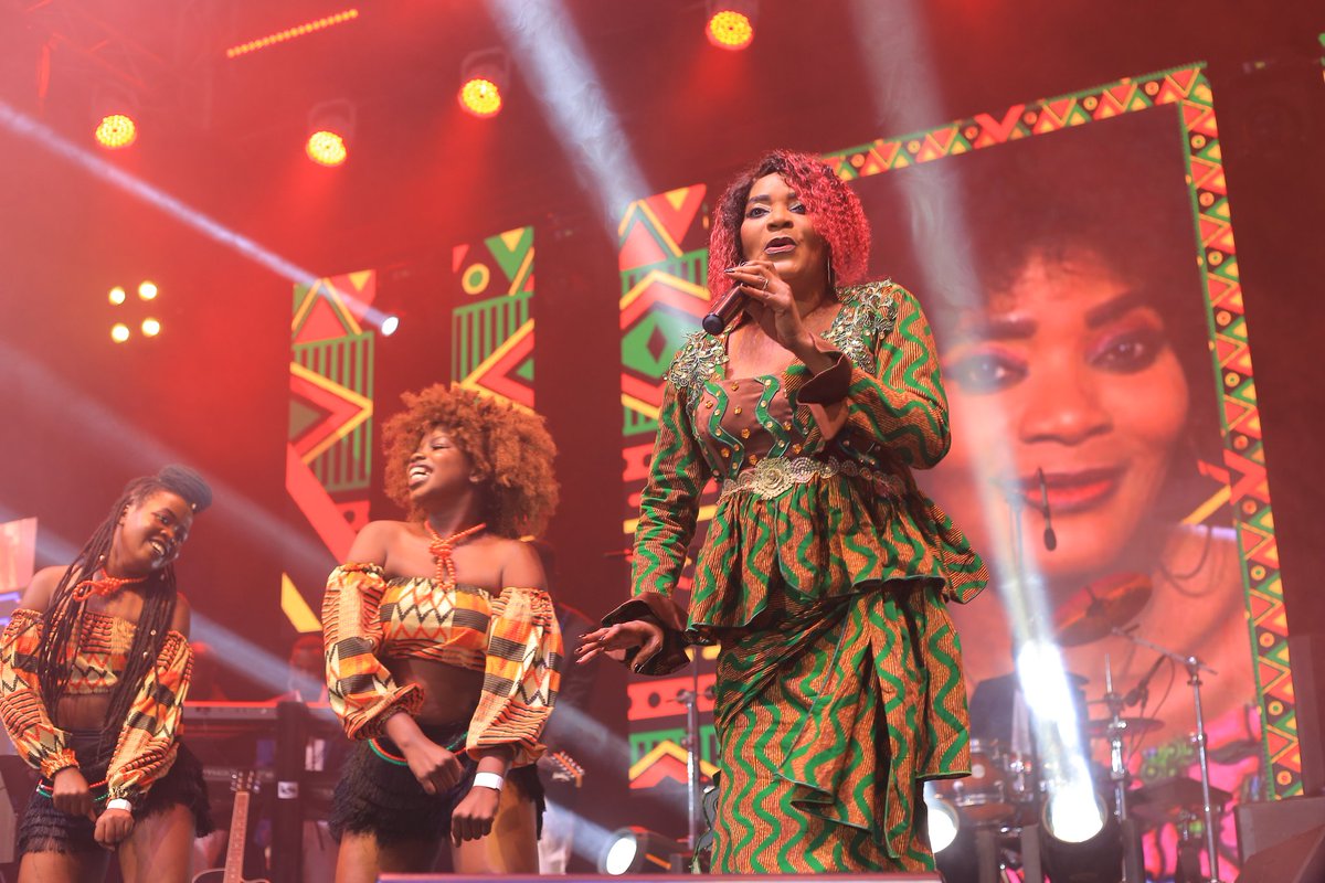 Legendsaliveug's tweet photo. Oh yes. Queen of Zouk on stage.
 #MoniqueSeka. 

Grooving with:@bukeddetv ,@newvisionwire , @PepsiUganda , @simbaradio , @nakaseromarket1#LegendsAliveUg, @RemmygiousL https://t.co/AsH6yvXq7F