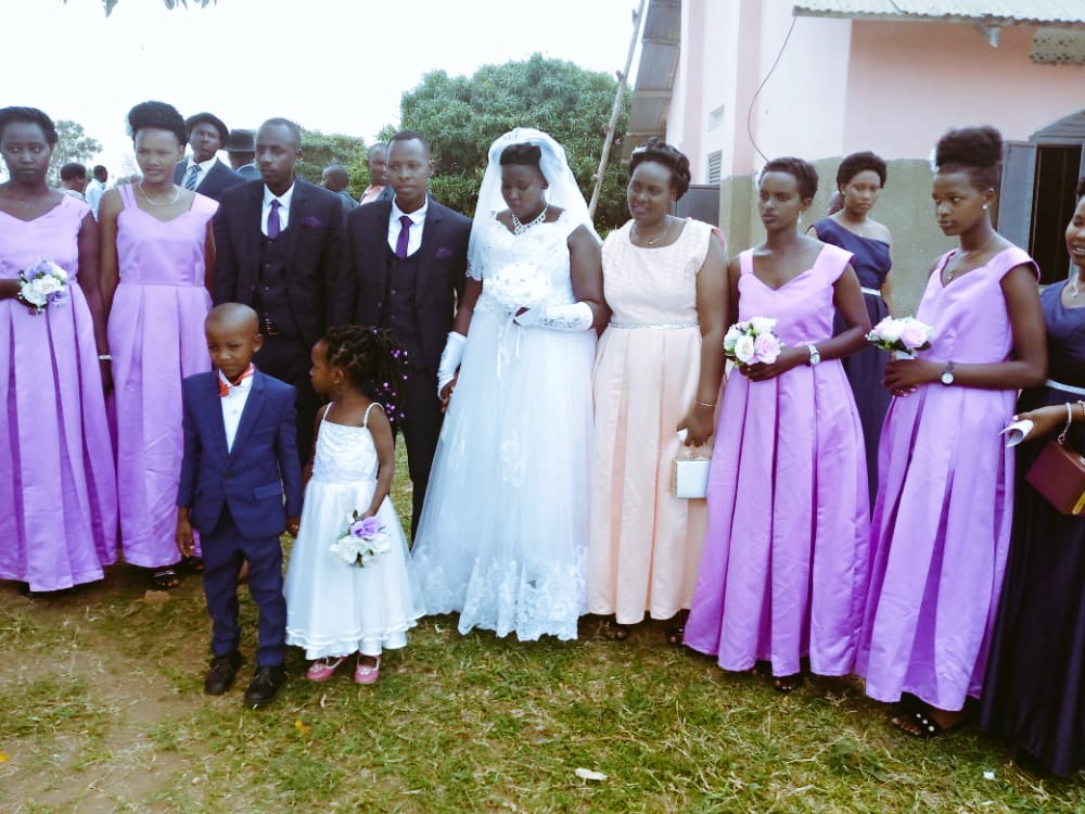 GumisiirizaG's tweet photo. I am thanking the almighty who started this and he has finally ended it very amazing 💗, Glory be to God because without him we wouldn't have made it sure. #obusingye bwaruhanga bugume neiwe kandi bukwombekyere bro @mwesigye James. https://t.co/3Qj88ECVQH