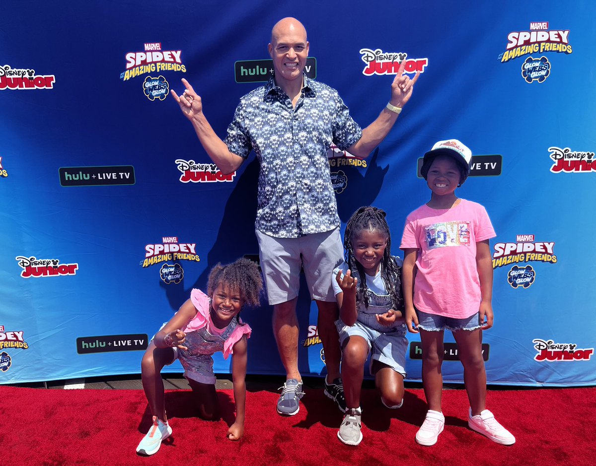 James Farrior (@jamesfarrior) on Twitter photo Good times hanging out with Spidey today! <a href="/disneyjunior/">disneyjunior</a> #SpideyAndHisAmazingFriends <a href="/NicolaParish/">Nicola Parish</a> Good times hanging out with Spidey today! <a href="/disneyjunior/">disneyjunior</a> #SpideyAndHisAmazingFriends <a href="/NicolaParish/">Nicola Parish</a>