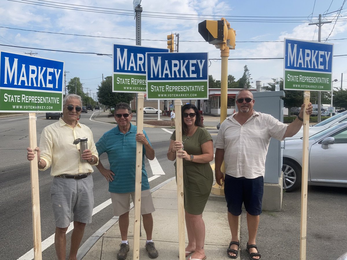 markeyforbcda's tweet photo. Great morning with incredible supporters, door to door early afternoon, phone calls late afternoon.  Vote early Mon-Fri 8:30-4:30 Dart Town Hall. #GOTV #finishstrong #BlissCorner #voteSept6 #DartmouthMA https://t.co/g7kiLWLwCf