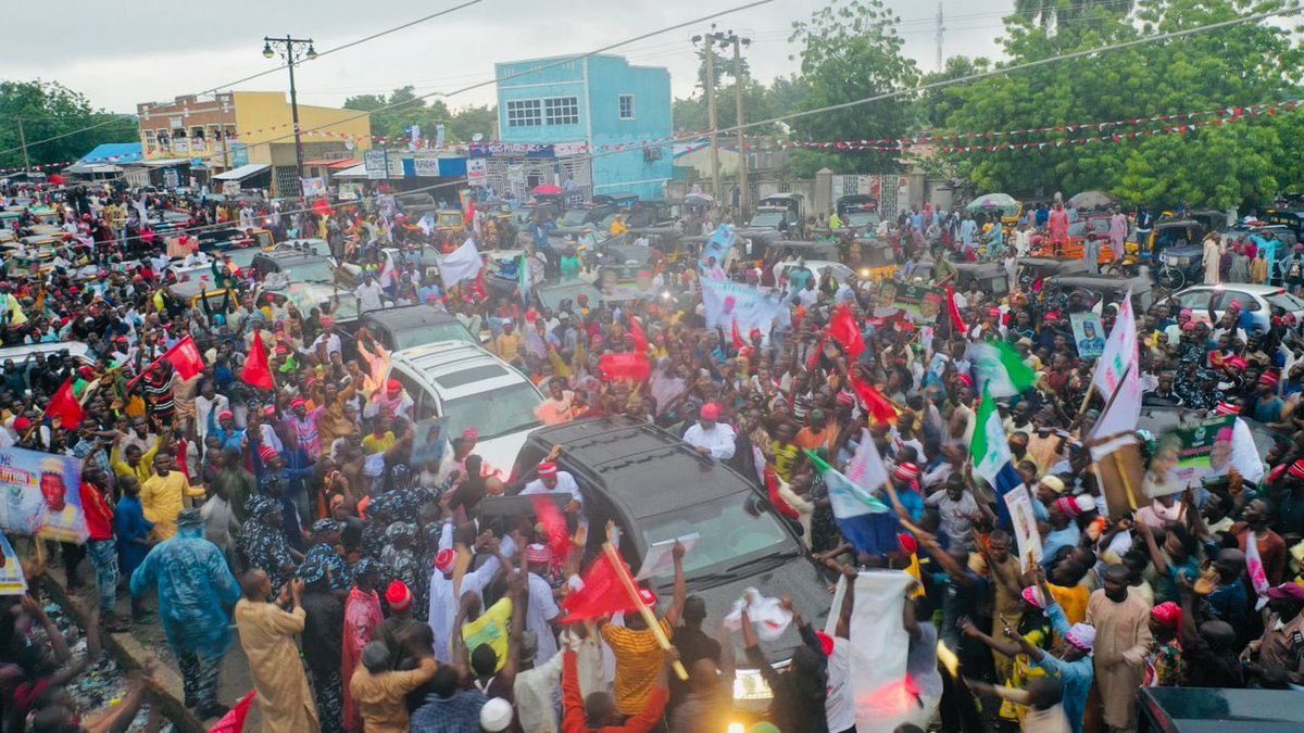 KwankwasoRM's tweet photo. BORNO!!!

I am elated by the high number of people that trooped out to welcome us, in Maiduguri today. 

Despite the rain, the people stood firm to express their happiness on receiving our message of rebirthing a New Nigeria. Thank you, Borno! https://t.co/nWXQh2fKIJ