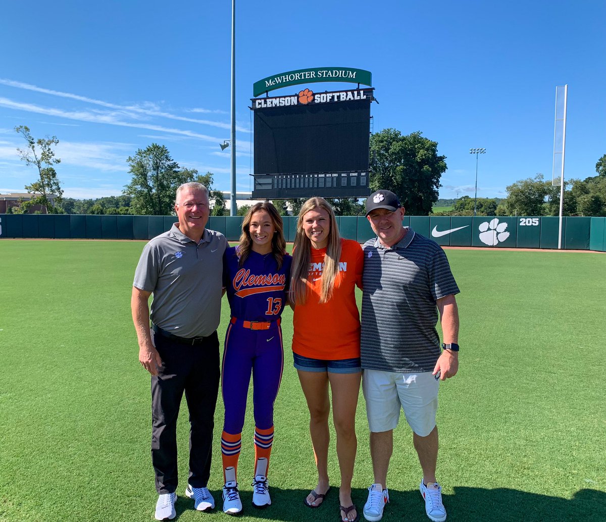 Kyleej2023's tweet photo. I am beyond excited to announce my commitment to Clemson University to further my academic and athletic career! A huge thank you to all of my coaches and teammates for believing in me and a bigger thank you to my family for making this all possible! GO TIGERS💜🧡@clemsonsoftball https://t.co/aPJ383zIt9