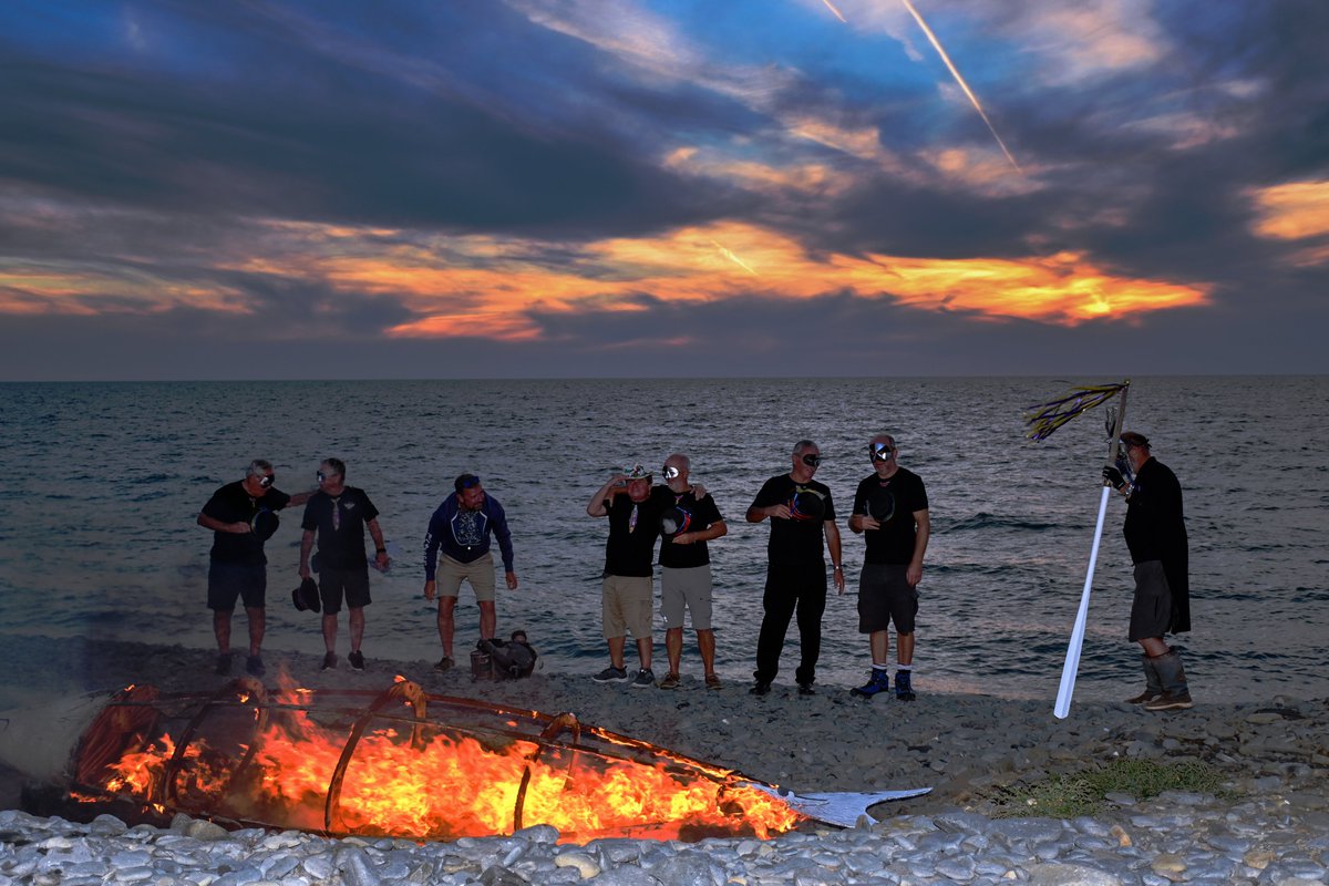 achittock's tweet photo. A lighthearted funeral dedicated to the humble #Mackerel at the end of the #fishing season. The 24' Mackerel is carried by 6 bearers and wailing widows #Aberaeron   #festival #wales #sunset #tradition https://t.co/FinYub98J8