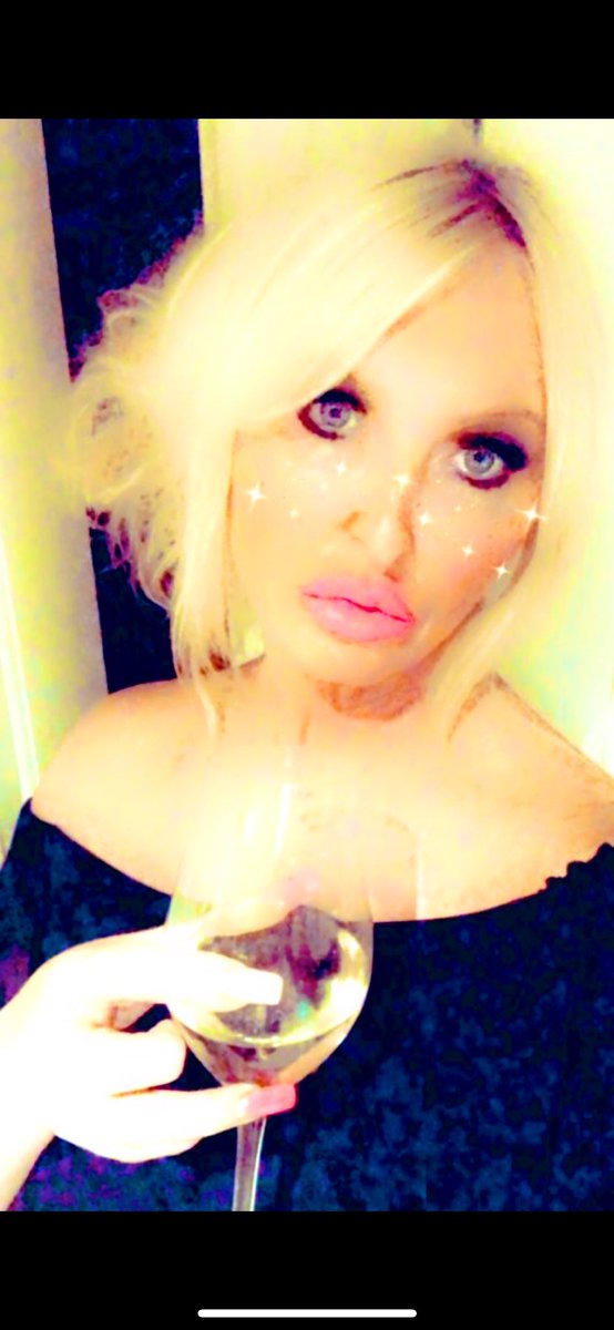 debbschanz's tweet photo. FINALLY HOME 😩 Dont wanna play anymore! Wk too busy. Dont wanna cook another steak again EVER! Till tomorrow 😵💫🥴I officially stink! Mummy sorted so shower time+last few bits to sort for someone’s birthday tomorrow🤫🤭#FUKIT #faceon #backache #fedup #wornout #shutupmoaningdebb https://t.co/8imVYYKFQ8