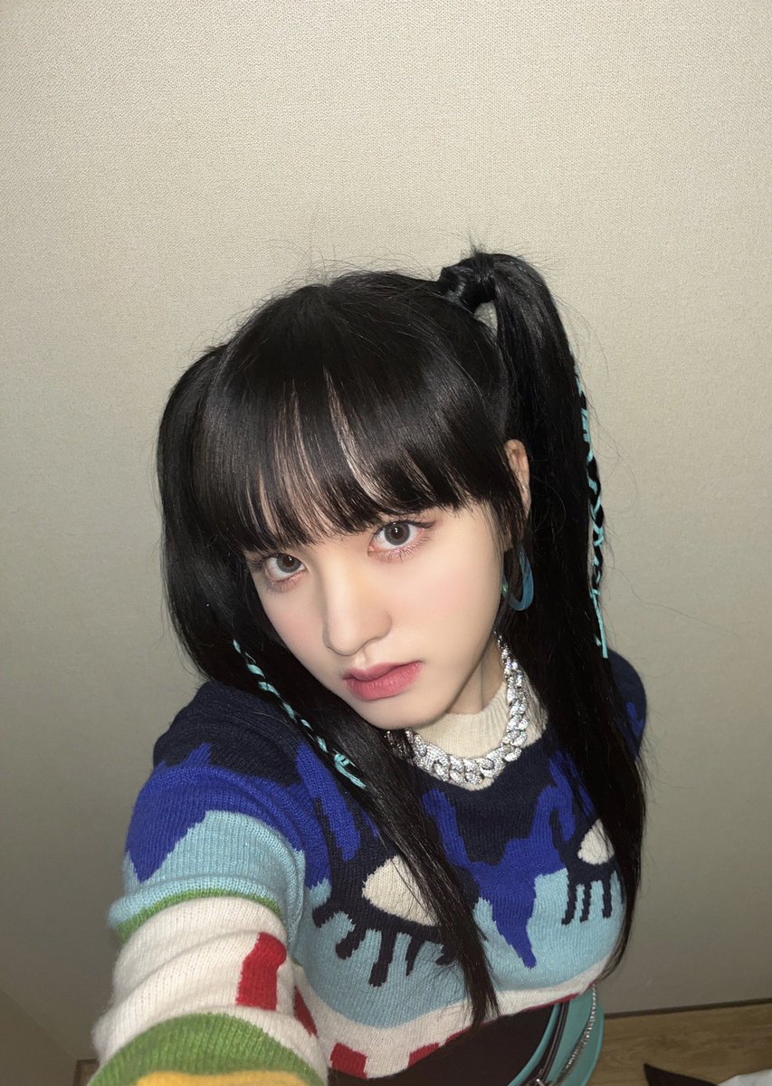 thinkingabtliz's tweet photo. always posting the best pics on universe for what.. https://t.co/o20dfVs29u