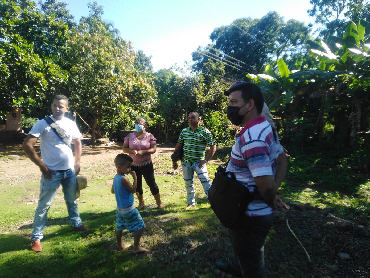 En la visita a los barrios y comunidades en #municipiobartolomemaso intercambiamos con los electores sobre sus principales preocupaciones. #CubaViveYTrabaja
#CubaPorLaPaz