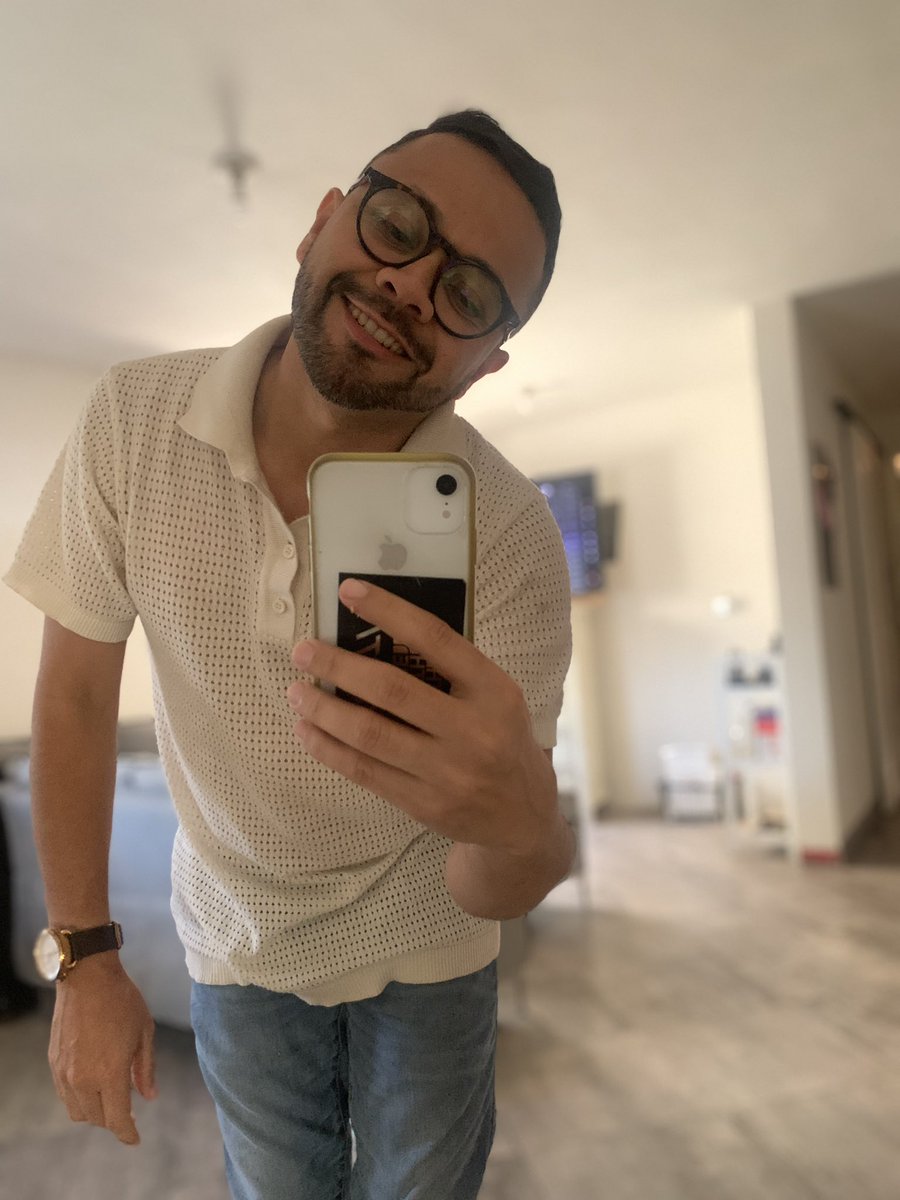 Louisboy40's tweet photo. Smile another day to live and be happy 🙂 https://t.co/cwHw43AOuB
