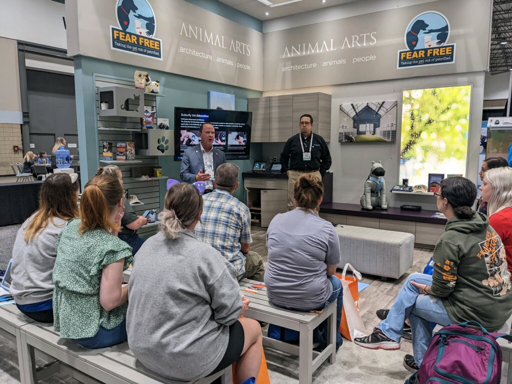 fearfreepets's tweet image. #FearFreePets Preferred Product Provider @ButterflyNetInc will be demonstrating their ultrasound product at 4:15pm at #FetchKC booth #837!