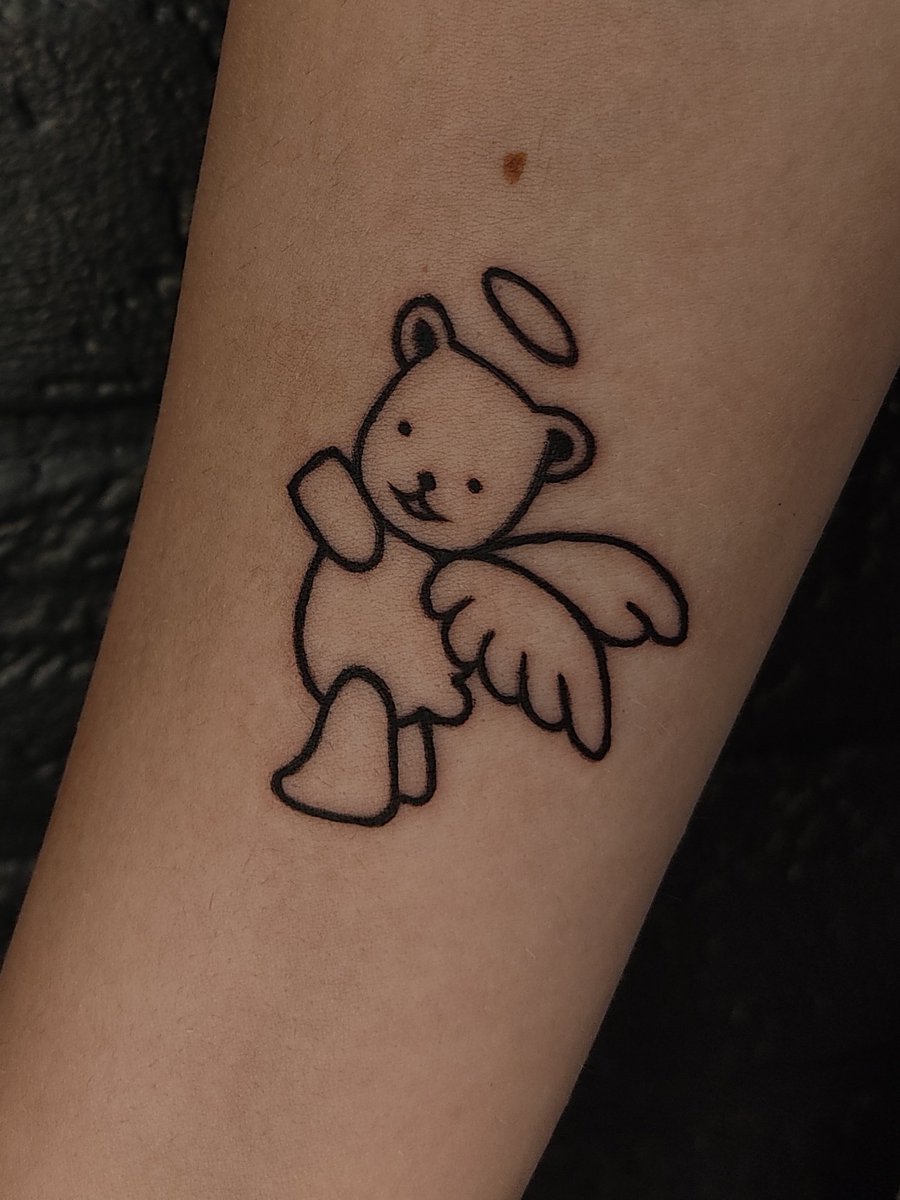ARNItheNERD's tweet photo. Kinda cute tattoos I did recently. Sketches themselves not mine, but I worked hard to make them looks good on skin
#tattoo #татуекб https://t.co/1t6cWQsEJf