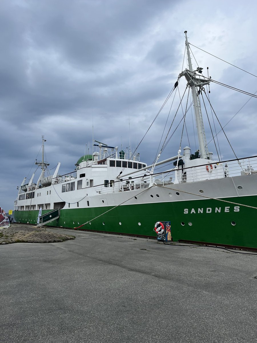 burtonjackhanly's tweet photo. Had a great time presenting my work on architecture and the oil crisis at the @Petrocultures 2022 conference in Stavanger, Norway. 3 days aboard the MS Sandnes hearing fantastic presentations from colleagues across the humanities and social sciences. Skål! https://t.co/ZTbWUQSY0k