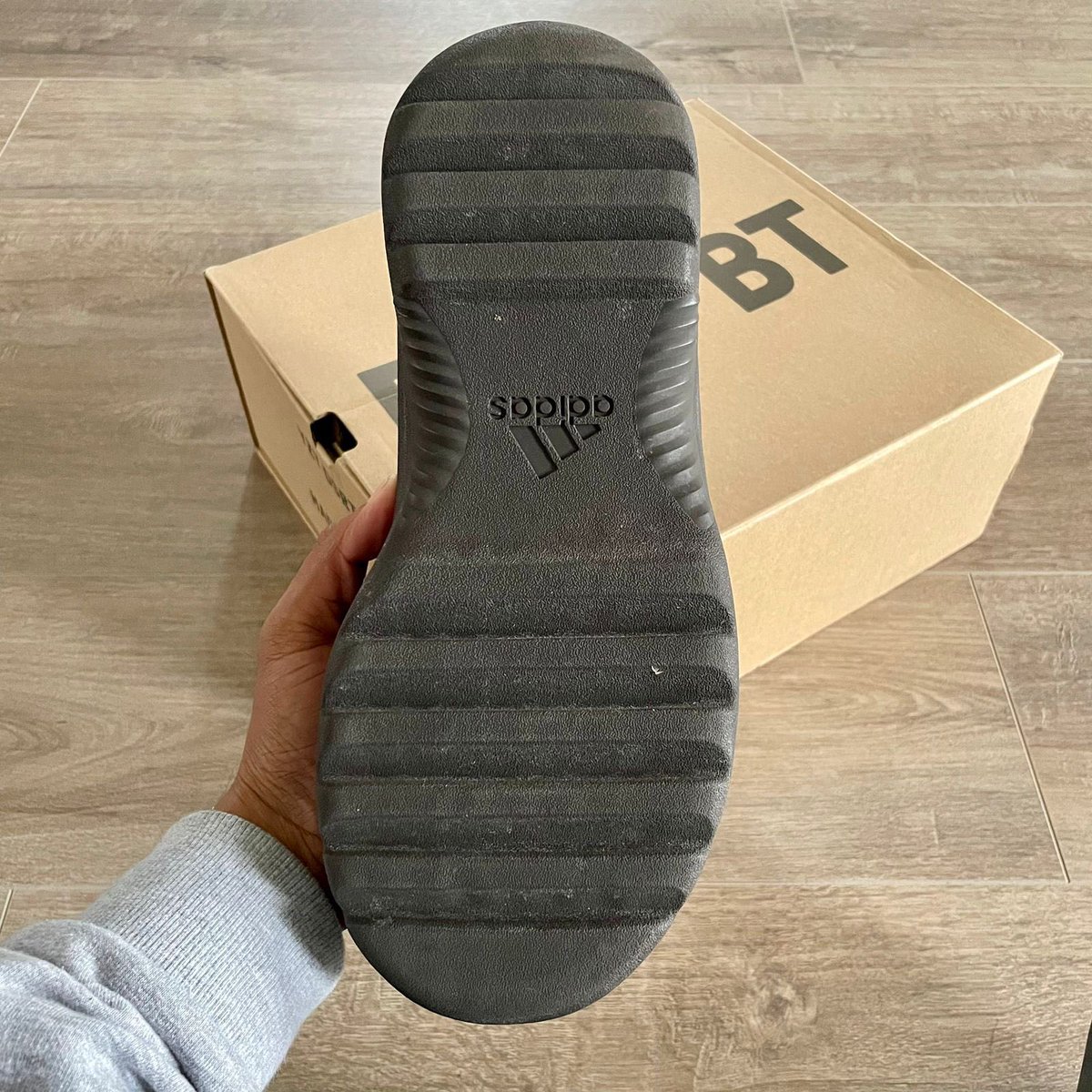 yeezy desert boot oil 
uk9.5 for sale 
dm if interested 
retweet for awareness