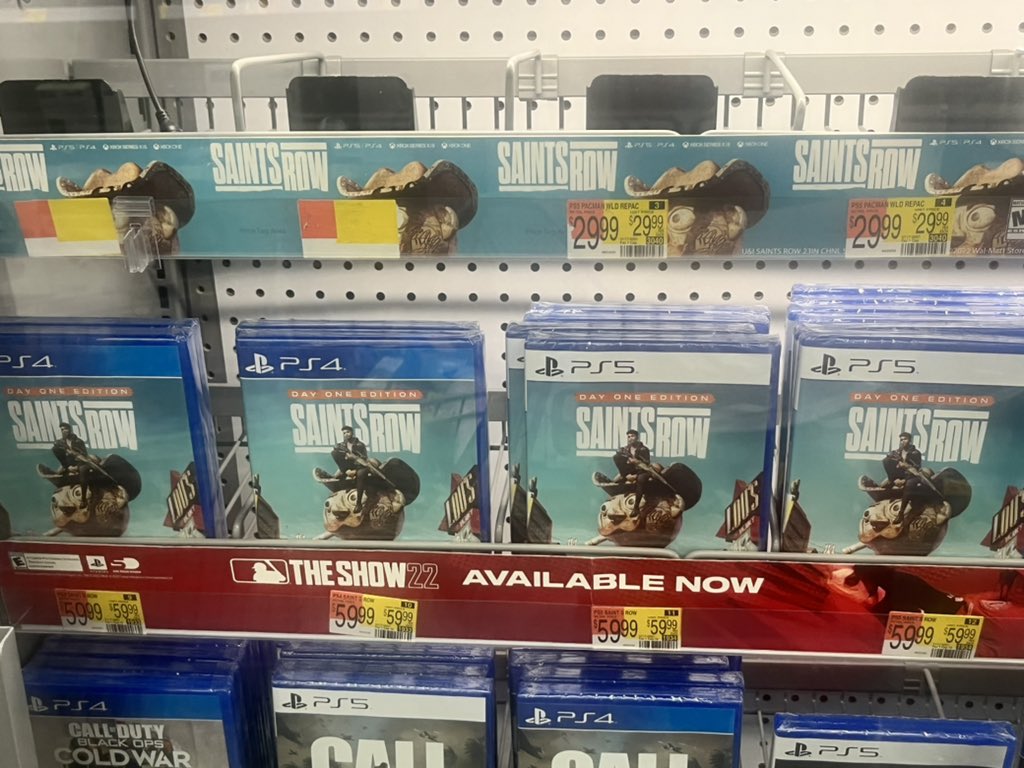 AxelDoi's tweet photo. @YellowFlashGuy People still don’t give a shit. Pac-Man for PS5 sold out over this failure. 😂 https://t.co/hyZMut6ZOW