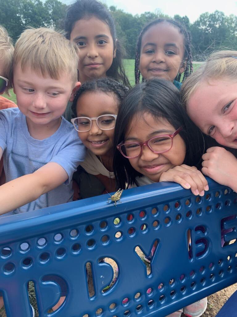 HNESHuskies's tweet photo. Making new friends on the playground is one of the best parts about the first week of school! 💙🐾 https://t.co/Imfc7KEl2n
