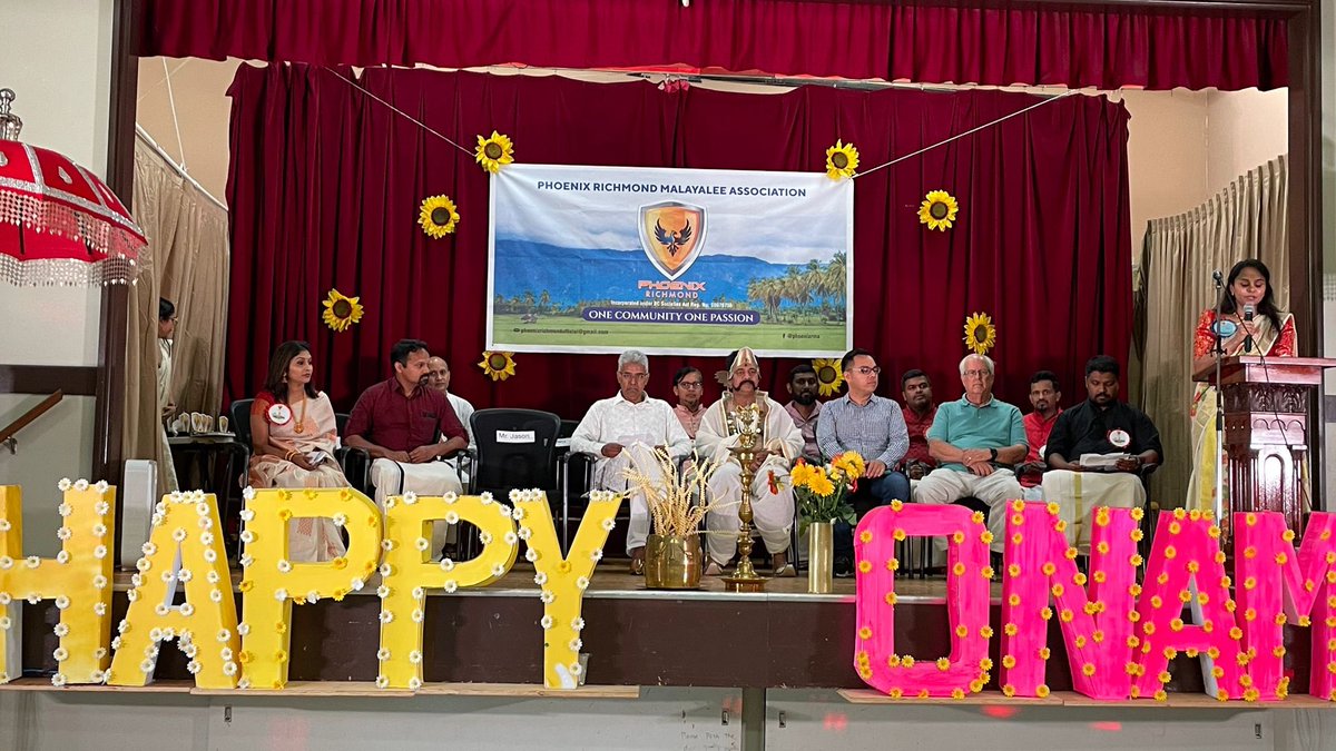 Consul General @ManishGIfs celebrated #Onam2022 festival with Phoenix Richmond Malayalee Association in #Richomd today. #HappyOnam #Kerala #GodsOwnCountry #FestivalsofIndia #IncredibleIndia #IndiaAt75 @HCI_Ottawa @IndianDiplomacy @MEAIndia @OIA_MEA