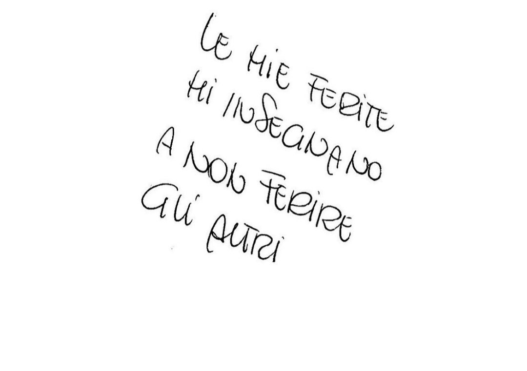 SalvatoreCrisc8's tweet photo. Notte #follover https://t.co/kob3xLXX4S