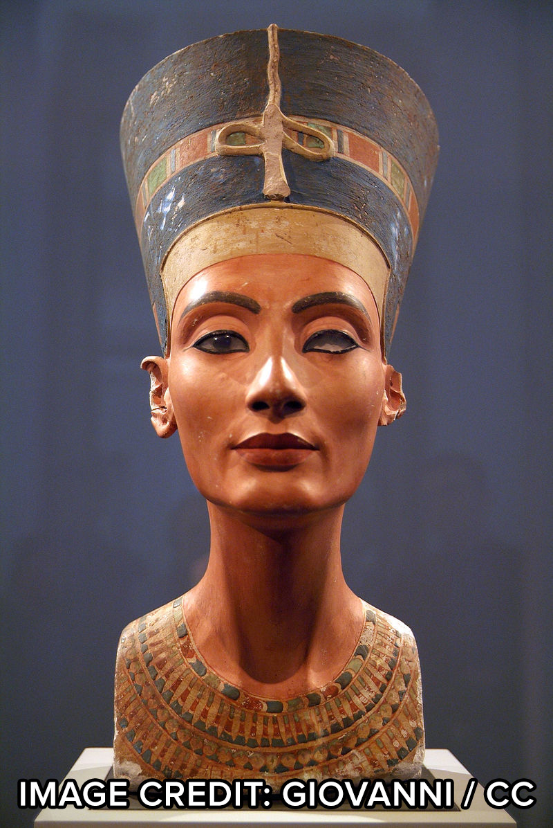 AncientsHH's tweet photo. The famous Berlin bust of Nefertiti is not actually labelled in any way. It is only identified as Nefertiti, off the basis of her crown design

Nefertiti - with @JoyceTyldesley 🎧 https://t.co/UaFWx6X7Hj https://t.co/yphgjP1niR