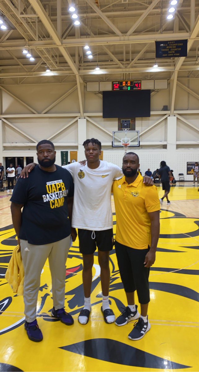 TrashaunPierce's tweet photo. After a great conversation with coach @SolomonBozeman and the Pine Bluff coaching staff i’m excited to announce that i have received my first Divison 1 offer from the University of Arkansas Pine Bluff @UAPBLionsMBB https://t.co/vptvcgAKmJ