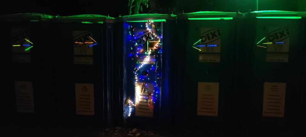 RoshyRumble's tweet photo. Party toilet 🎉🍻
#gamescom #gamescom2022 #gamescomcamp https://t.co/YPnyN5HOJN