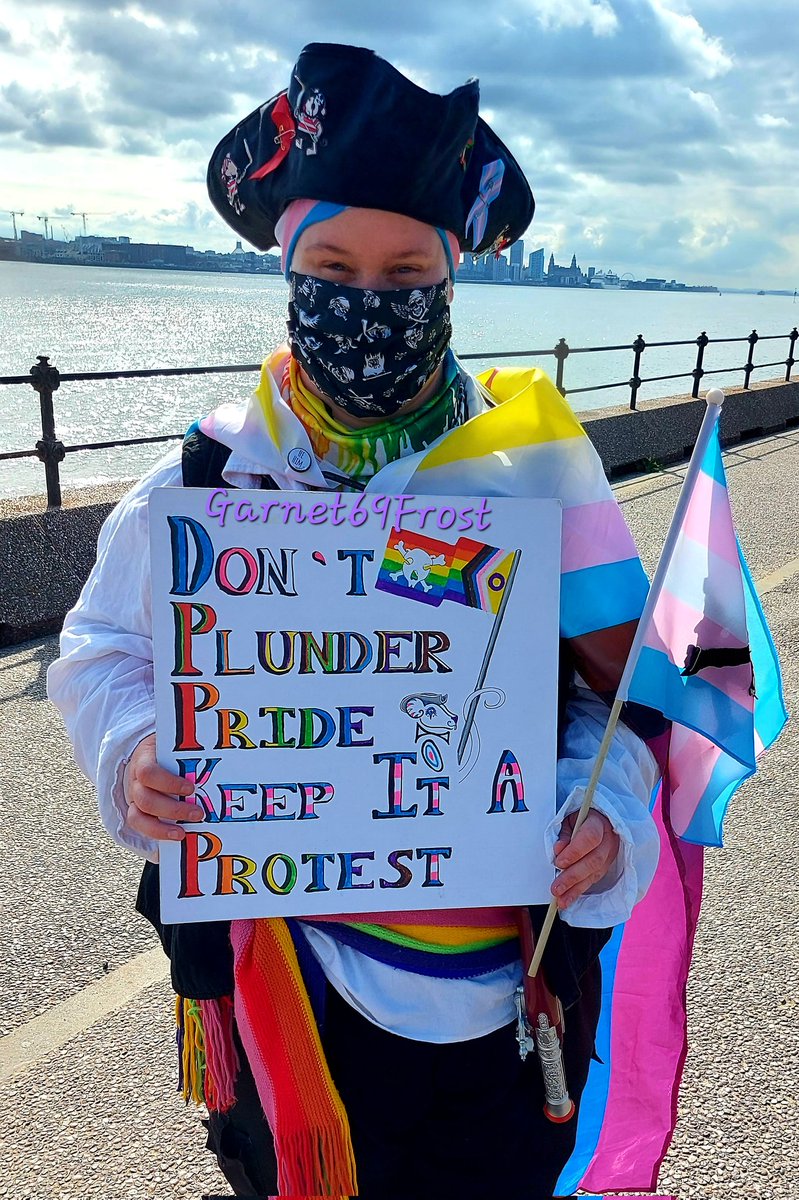 RatteWrites's tweet photo. Well done to everyone involved in New Brighton Pride @NewBPride!! Wirral Pride did us Proud π³οΈβππ³οΈββ§οΈ
β€οΈπ§‘πππππ€π€π€
#NewBrightonPride #NewBrighton #pirate #PridePirate #Ratte #RainbowPirate #transgender #wirralpride #PrideIsAProtest #Mermaid #CaptainRatte #PRIDE #garnet69frost https://t.co/W4aJxOqBed