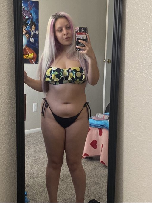 I love showing off my wifey. I love you, babe @gin_the_homie https://t.co/FQXneiARhG<a href="/tag/wcw"class="tags"><span>#wcw</span></a><a href="/tag/loml"class="tags"><span>#loml</span></a>