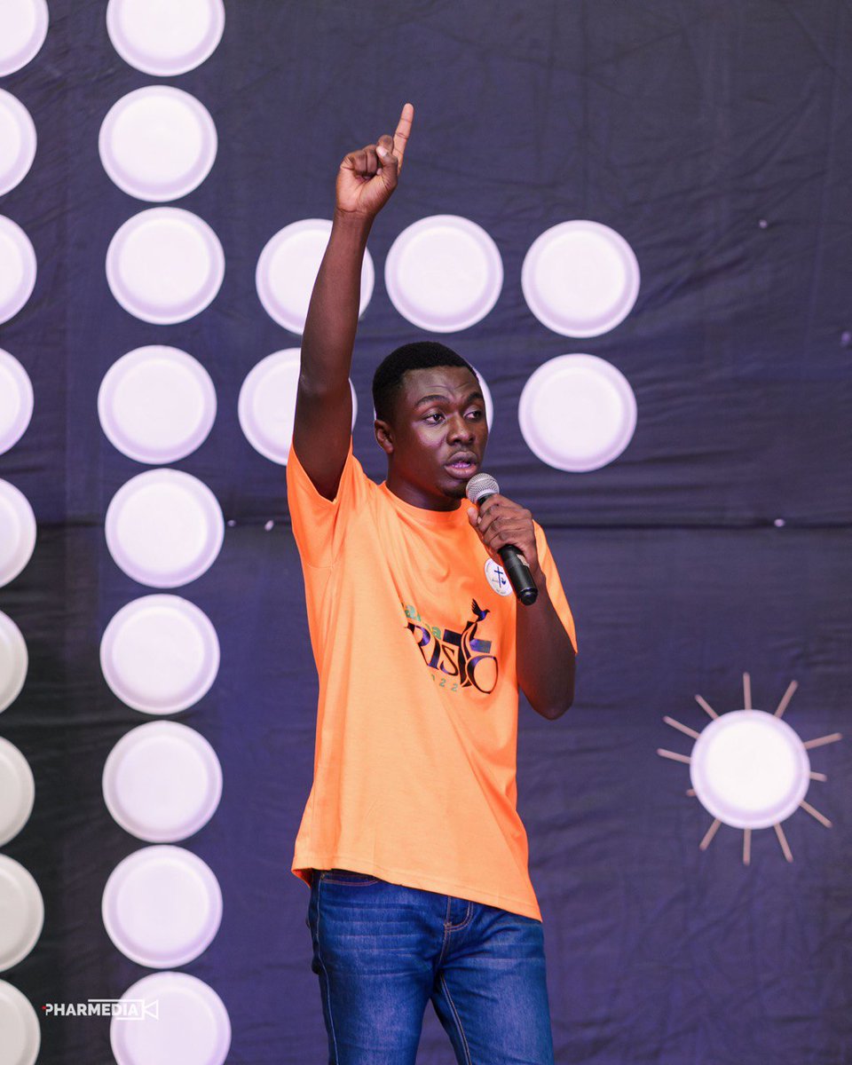 gpsa_knust's tweet photo. Our spoken word artists 😍

#Pharmakristo22 https://t.co/xL4wAchQU0