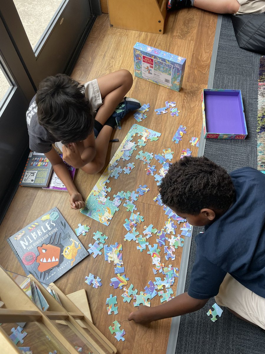 ibmisstitus's tweet image. Maker Mania Friday!✨ G5s loved exploring, designing, &amp;amp; creating with our #wabradleylibrary maker spaces! We are off to a fantastic year! #waexcels