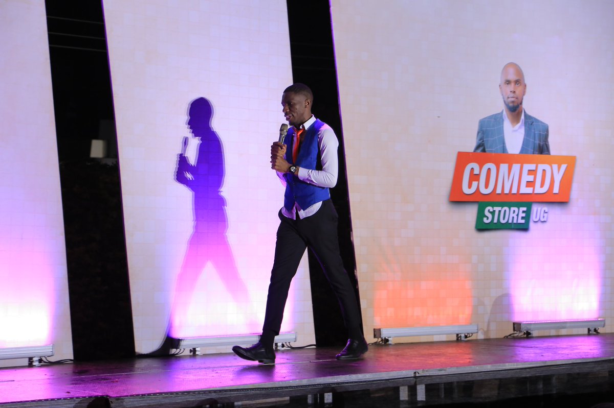 ComedyStoreUG's tweet photo. Nabadde manyi Hoima mafuta mafuta Nga manyi ngenda gasanga ne mu trench Naye mama
#ComedyStoreInHoima https://t.co/KGbsN2V7WH