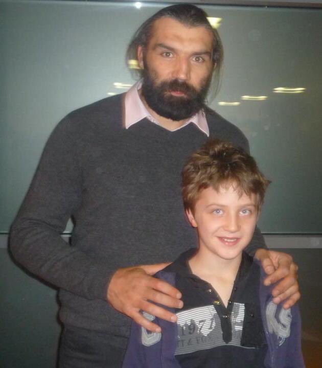 ArmandDuhamel3's tweet photo. 15. Bonus

J’ai aussi des photos avec d’autres stars, mais je préfère vous montrer cette pépite @NathMrn https://t.co/X29j1DtoNN